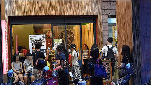 restaurants_long queue